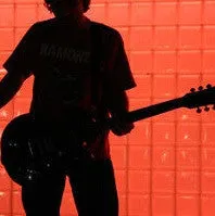 Aaron Andis - Solo Singer Guitarist - Disco Operator - Wellington