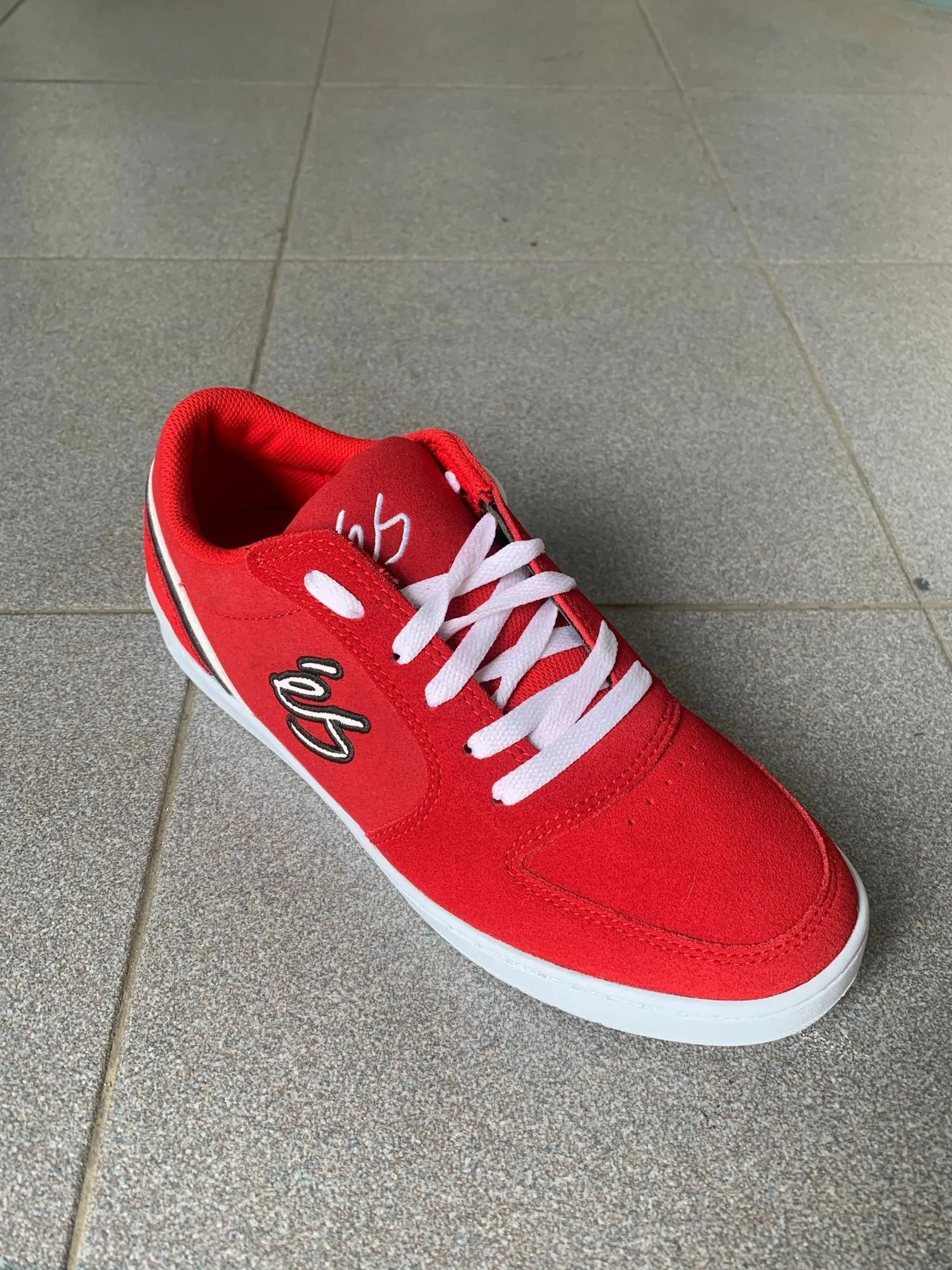 ES Eos Red