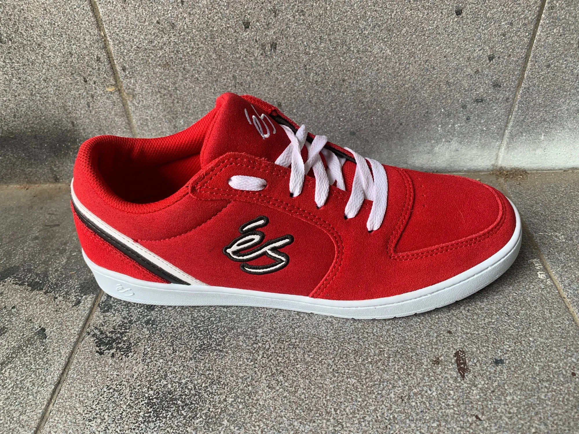 ES Eos Red