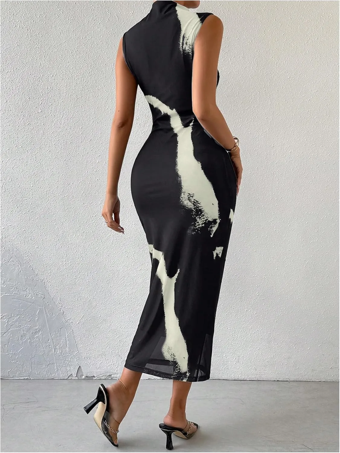 Floerns Women's Solid Sleeveless Mock Neck Knee Length Ruched Bodycon Dress