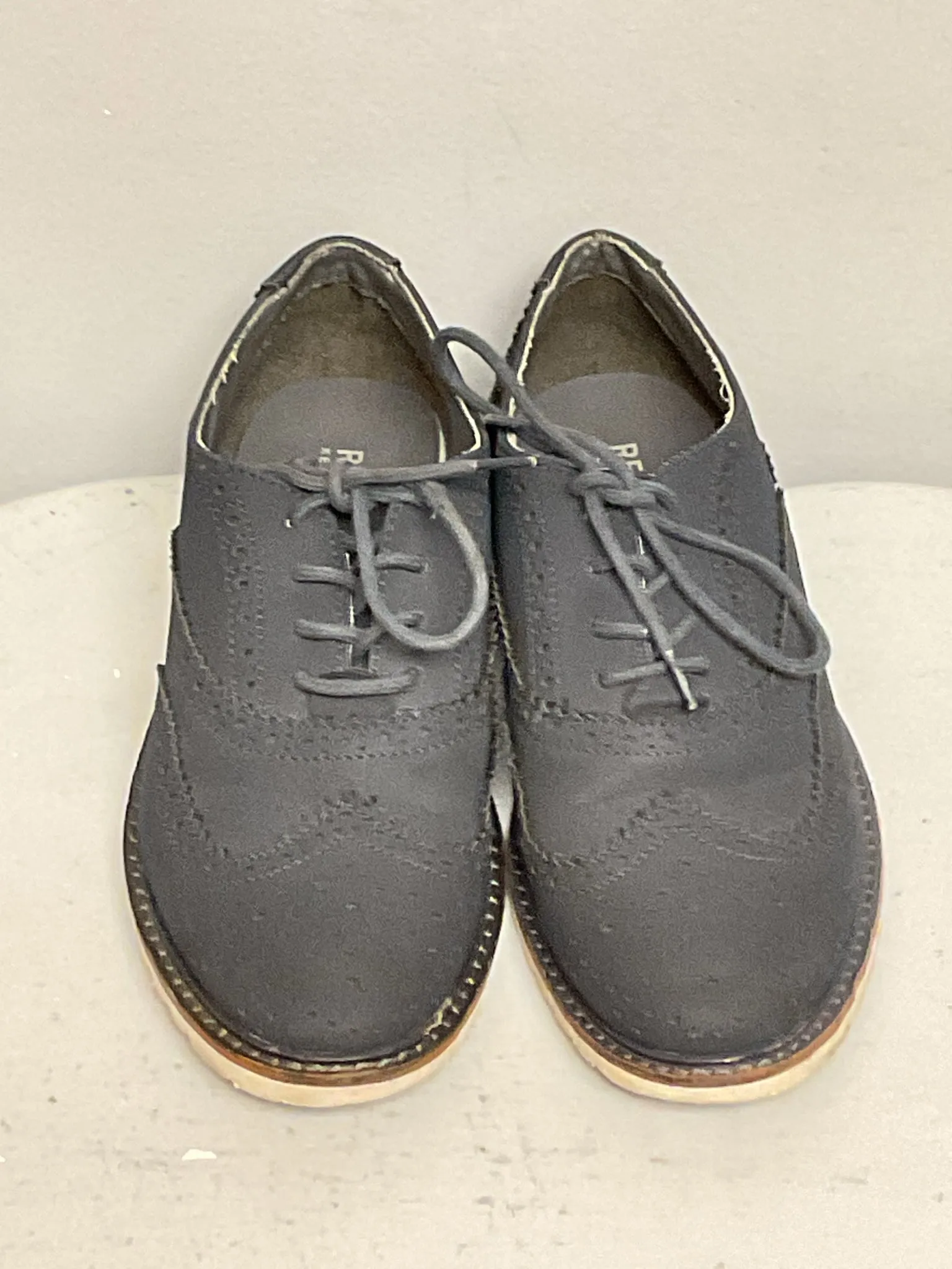 Kenneth Cole Child Shoe Size 2 Blue Suede Shoes