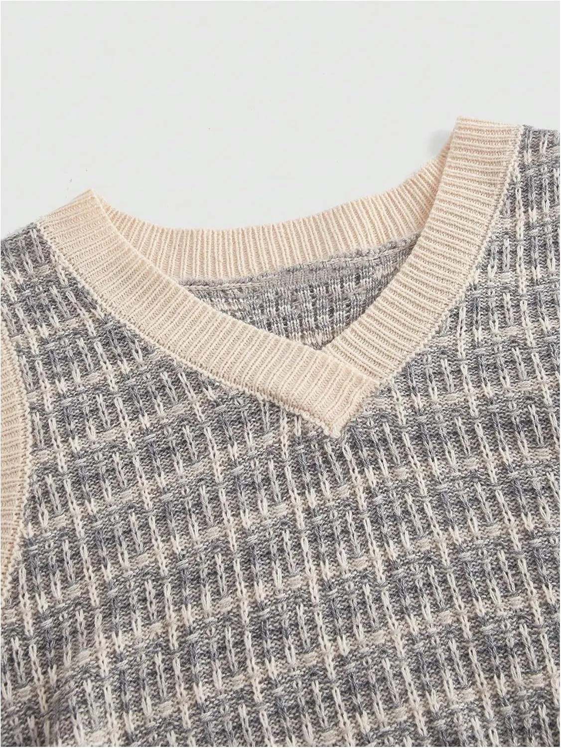 MakeMeChic Women's Plaid V Neck Sweater Vest Sleeveless Knit Cropped Tank Top