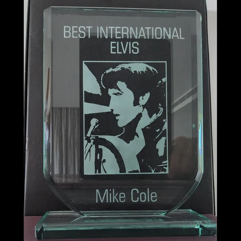 Mike Cole as Elvis - Elvis Presley Impersonator - Auckland
