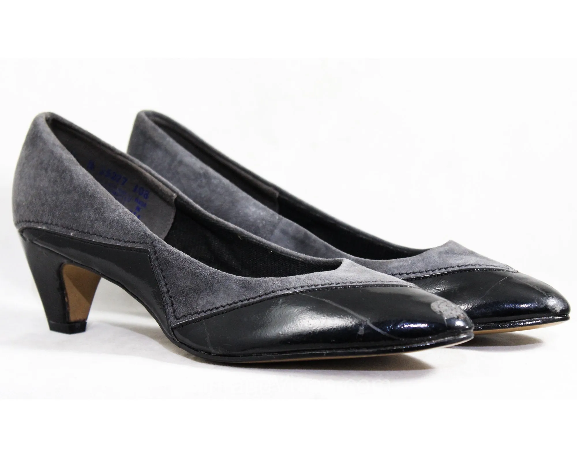 Size 7.5 Gray Suede Shoes - As Is Fair Condition 1980s Grey & Black Heels - Sexy Zig Zag Design - 80s Deadstock Hush Puppies - 7 1/2 M