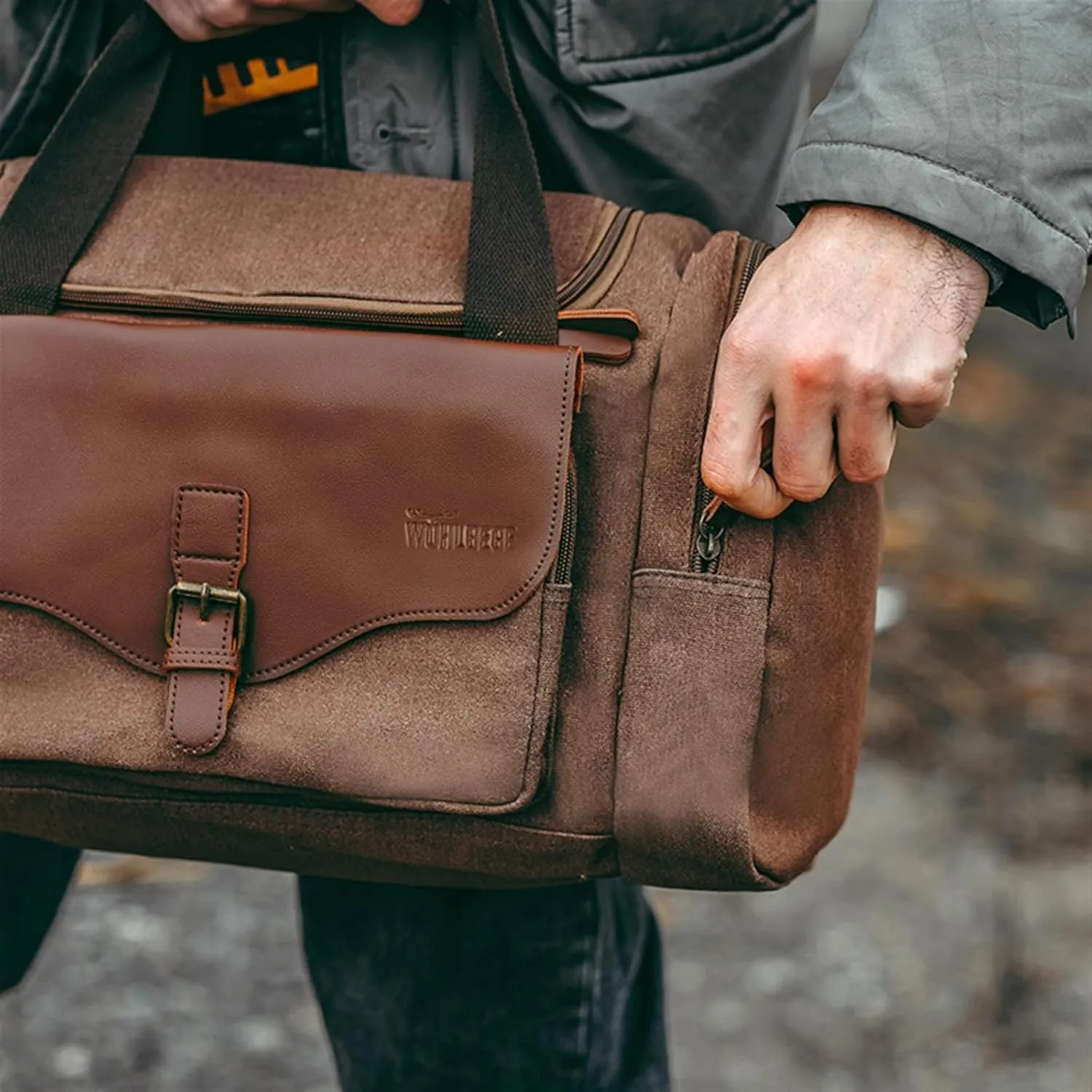 Sports Duffel Bags Men Large Capacity Canvas Multifunction Leather Bags Carry on Luggage Bag Tote Utility Travel Bag Weekender Bag Travel Man(Army Green)