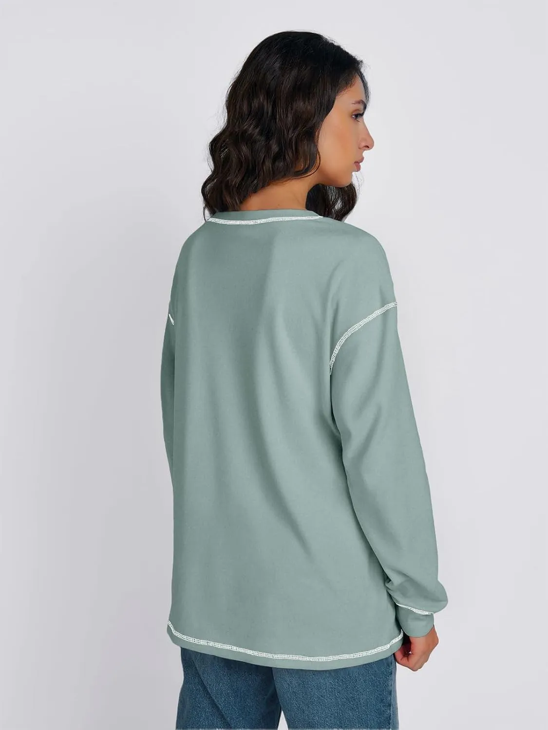 Trendy Queen Womens Crewneck Sweatshirts Long Sleeve Shirts Lightweight Sweaters Fall Tops Fashion Outfits 2025